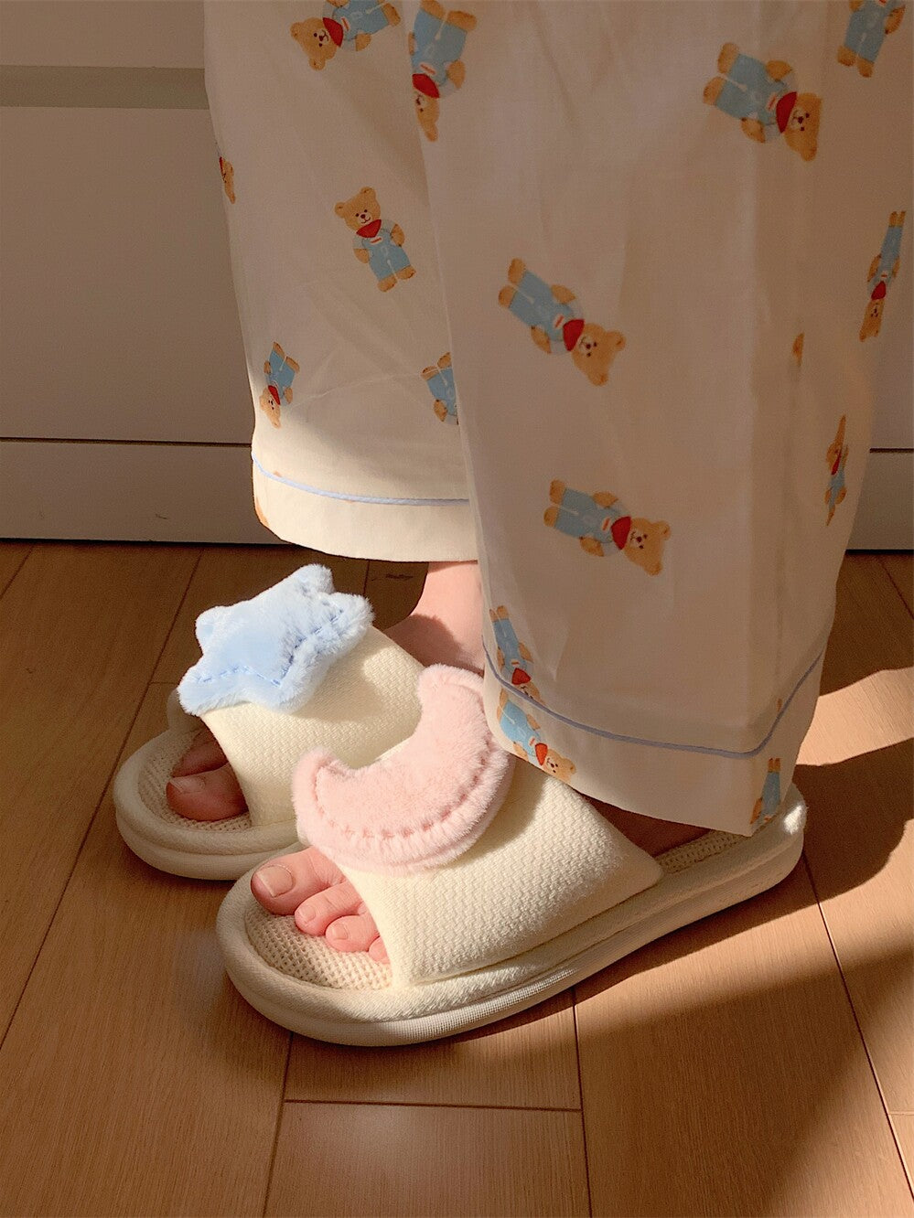 Moon Star Linen Slipper
