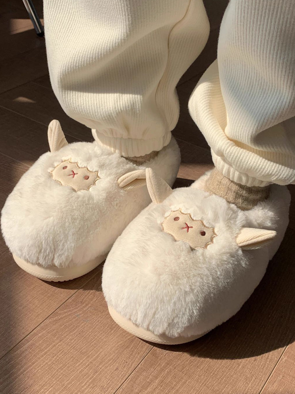 Lovely Sheep Plush Slippers