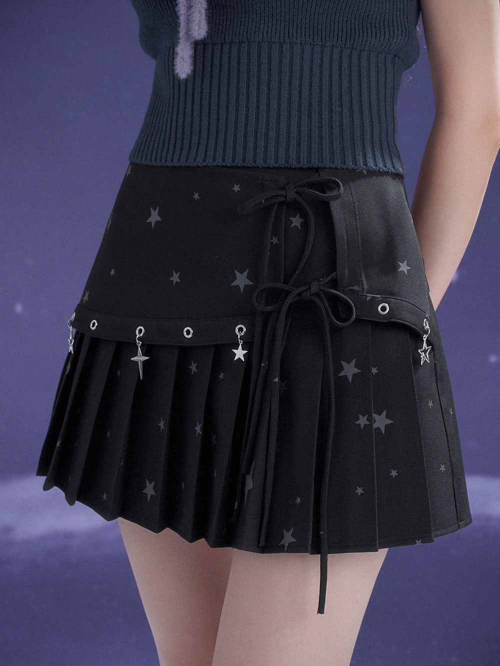 Black Star Charm Bow Pleated Mini Skirt