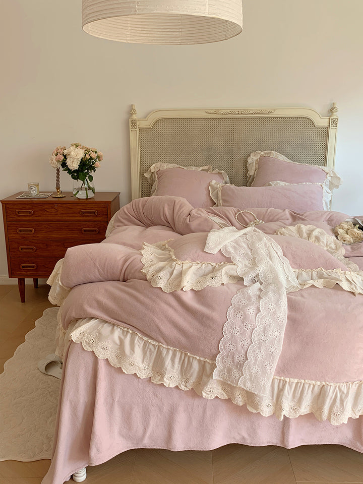 Romantic French Princess Style Winter Milk Velvet Bedding Set
