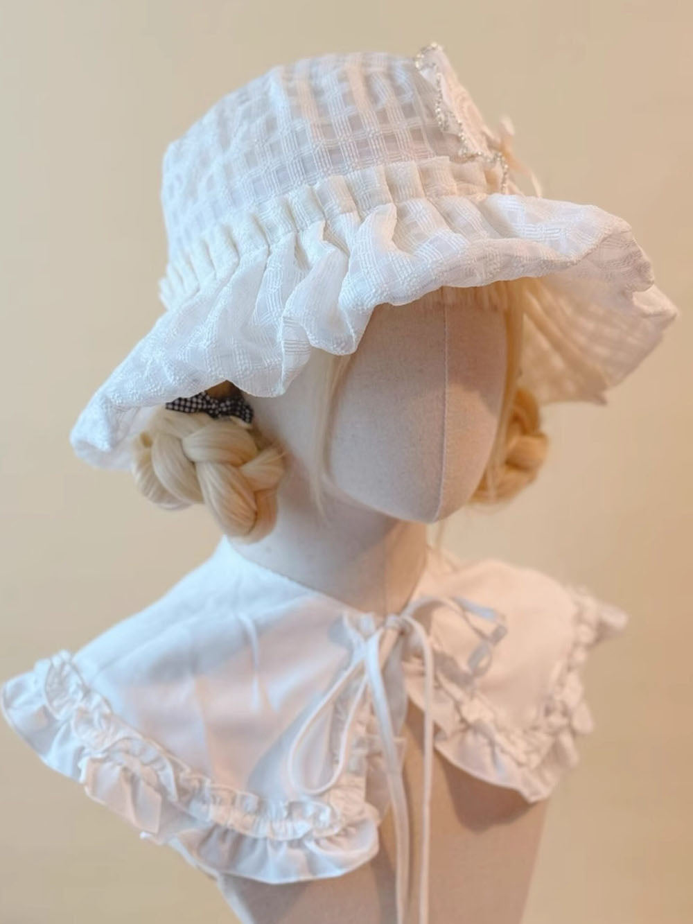 White Lace Heart Bow Ruffle Bucket Hat