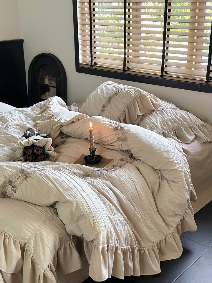 Country Farmhouse Style Ruffle Bedding Set