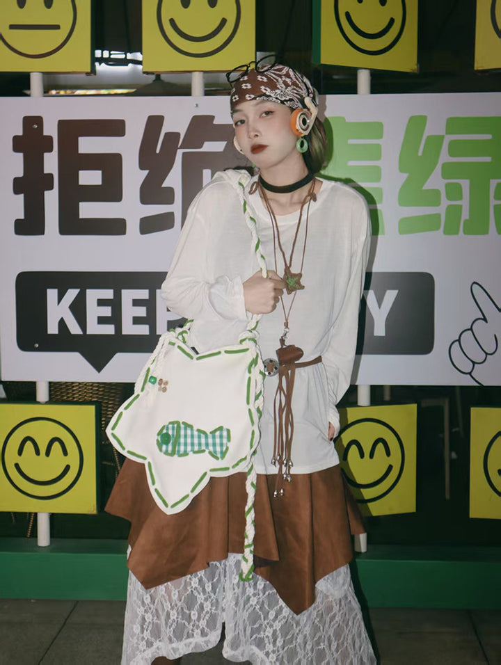 Star-Shaped Fish Embroidery Shoulder Bag