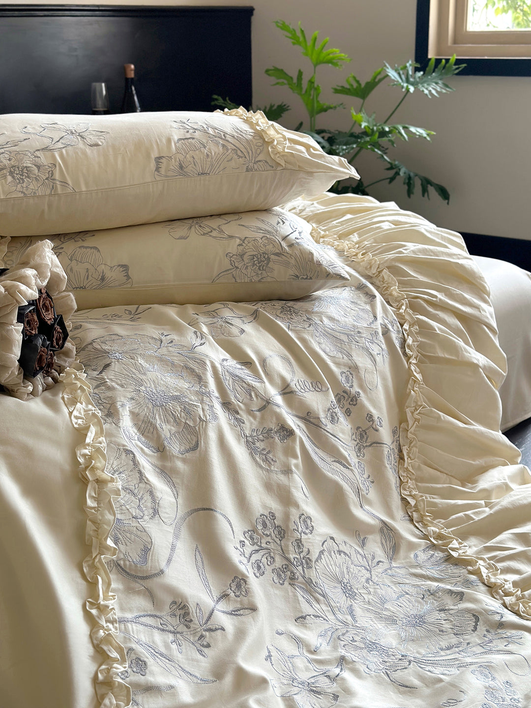 Floral Embroidery Ruffled Lace Cotton Bedding Set
