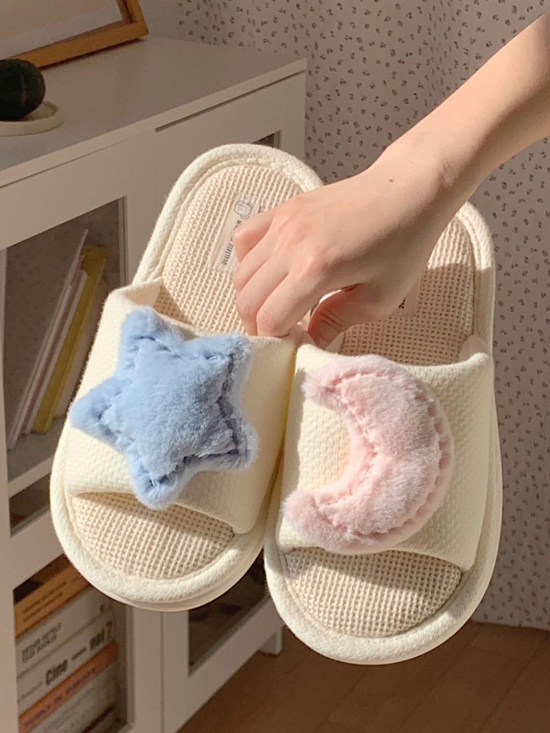 Moon Star Linen Slipper