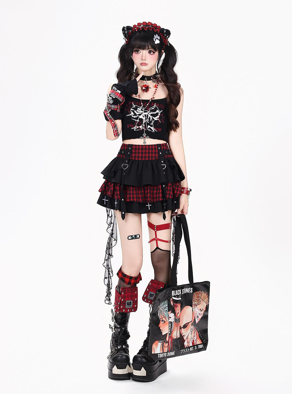 Gothic Bow Graphic Cropped Tank Top