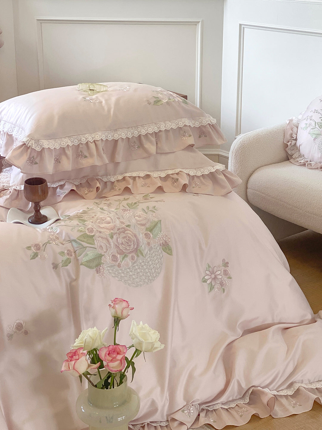 Rose Embroidery Lace Cotton Bedding Set
