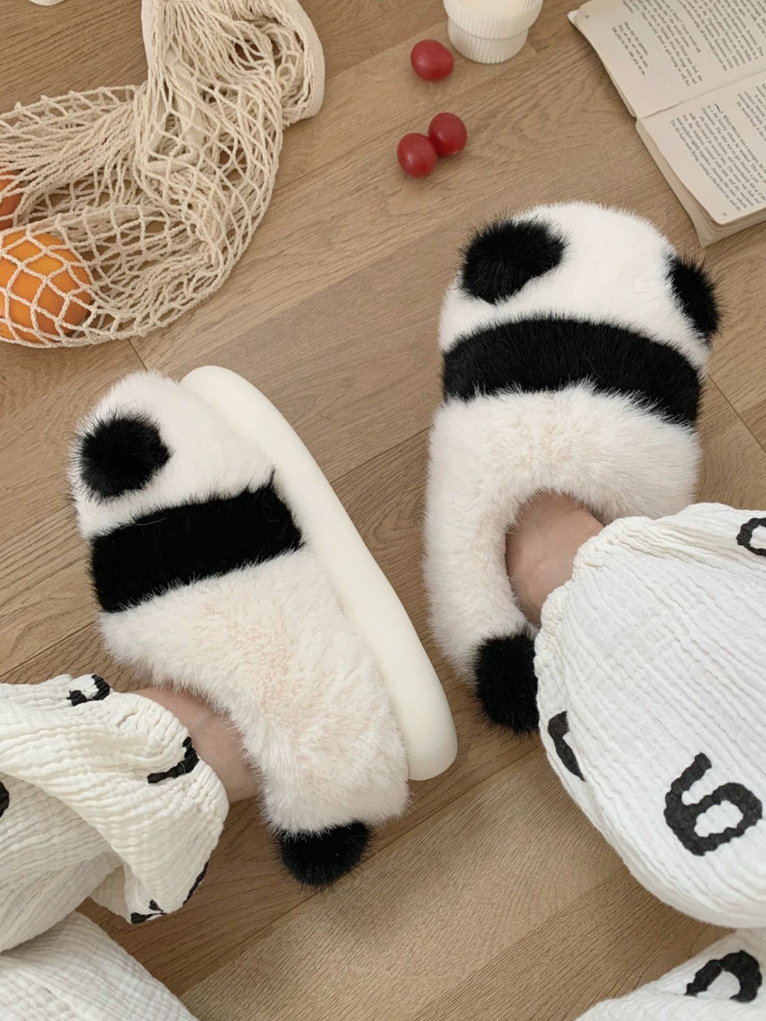 Lovely Panda Plush Slippers