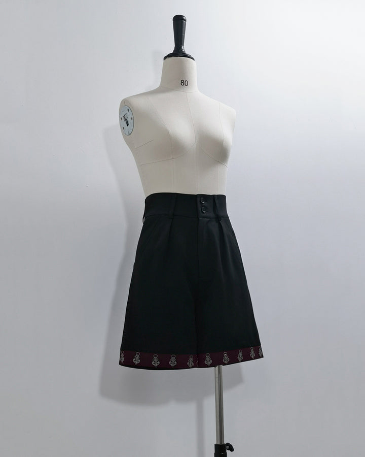 Black Ouji Lolita Straight-leg Shorts