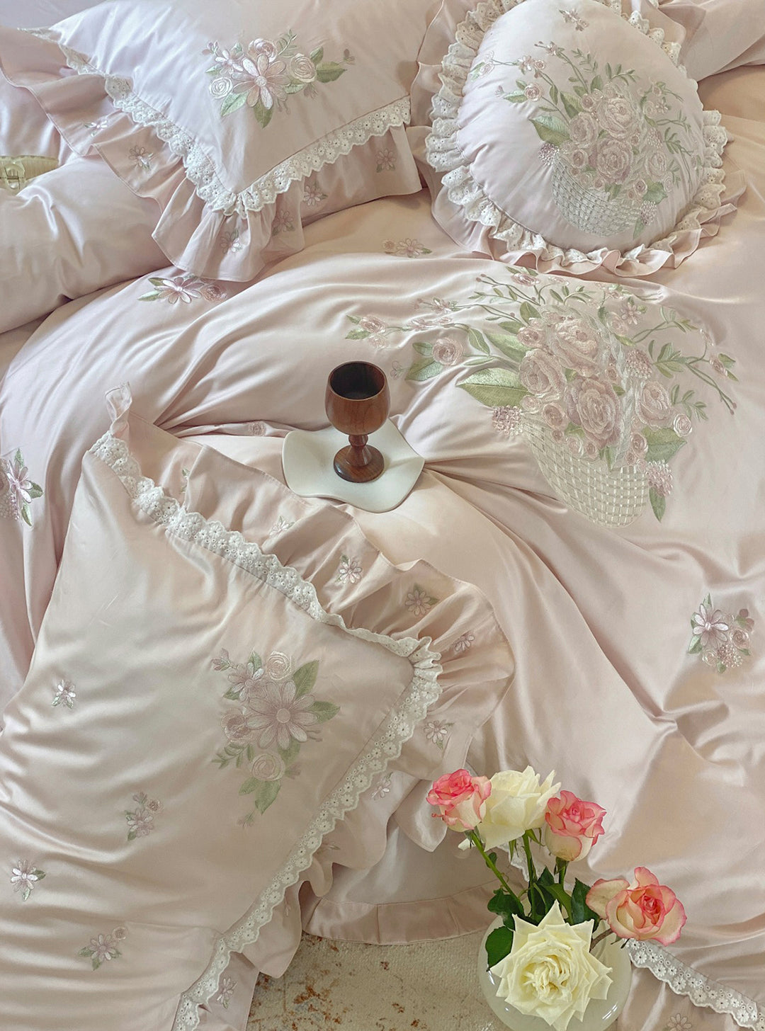 Rose Embroidery Lace Cotton Bedding Set