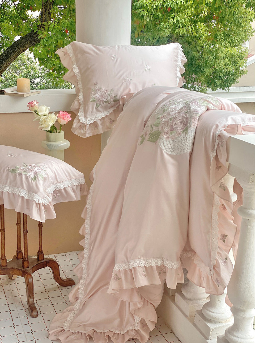 Rose Embroidery Lace Cotton Bedding Set