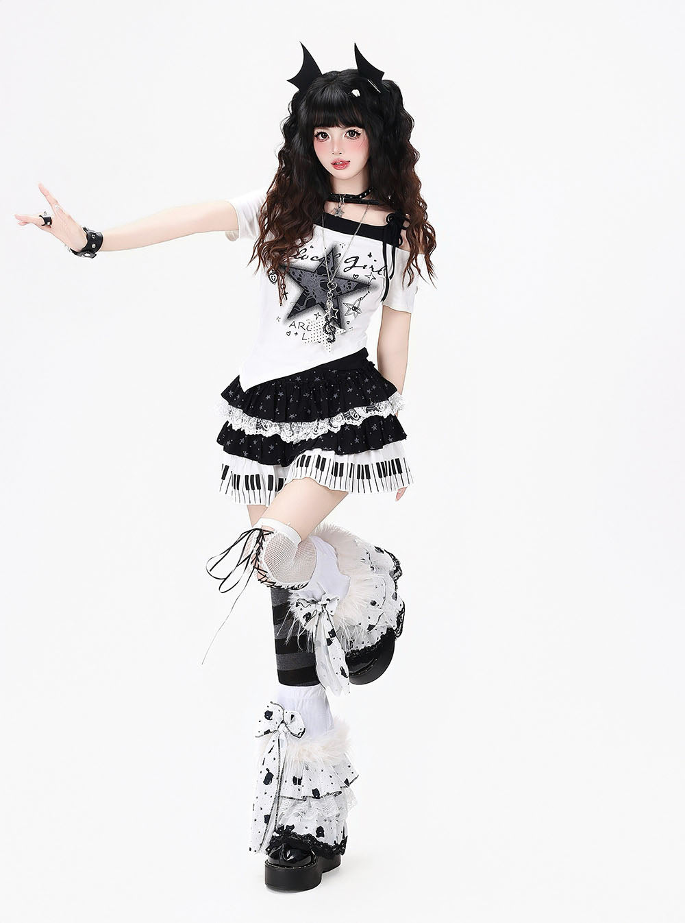 Star Graphic T-Shirt Piano Key Skirt