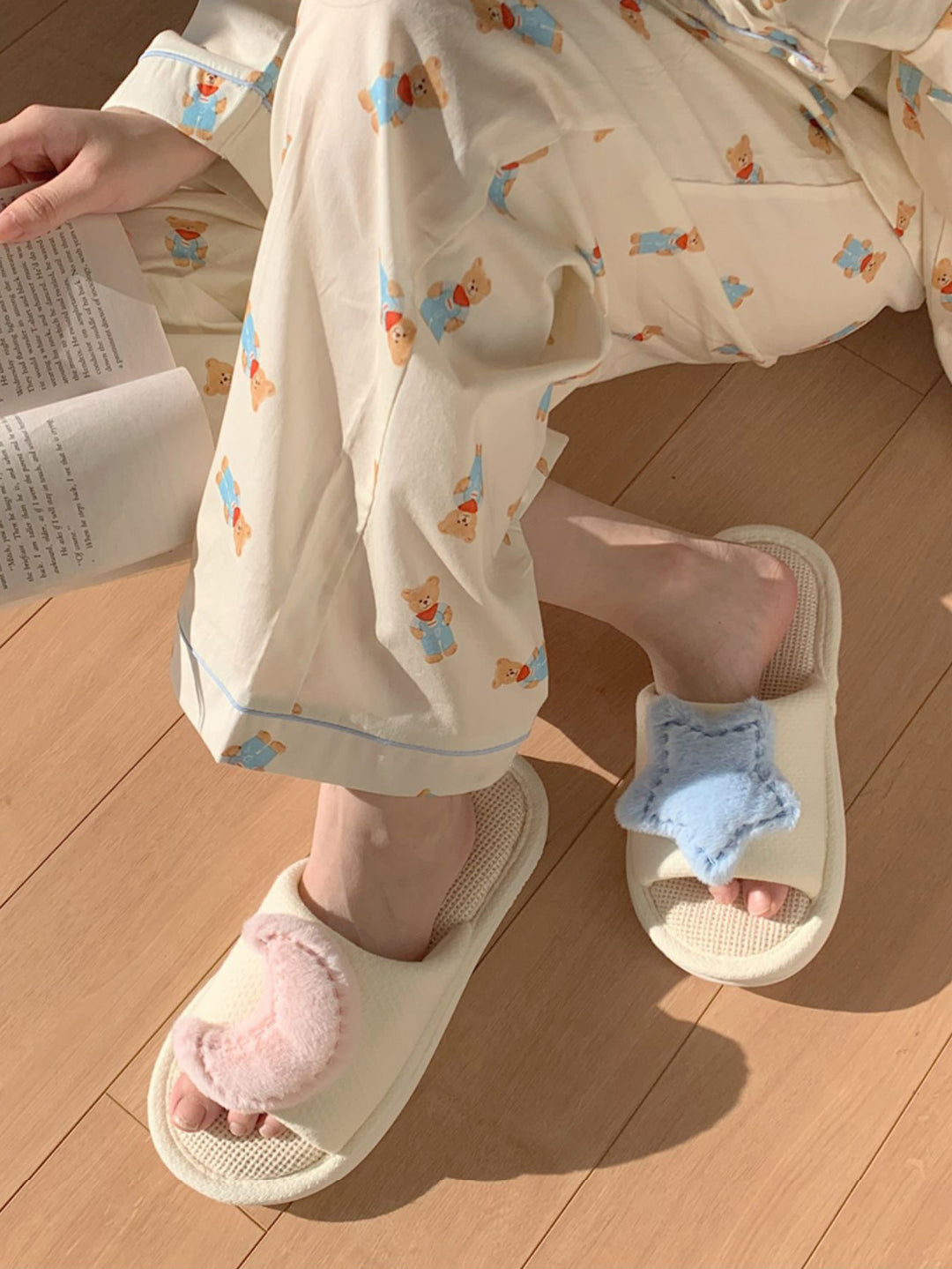 Moon Star Linen Slipper
