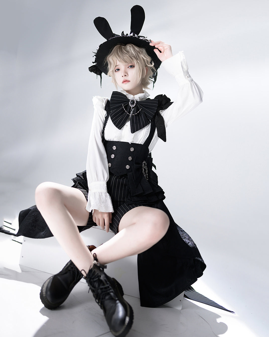 Bunny Theater Black Irregular Corset Belt