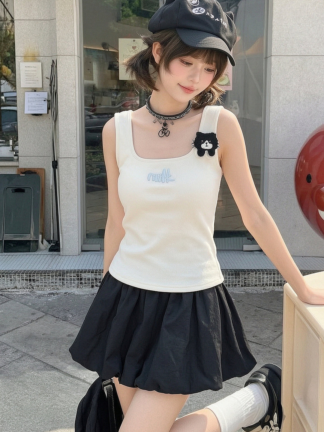 Milk Cat Appliqué Tank Top