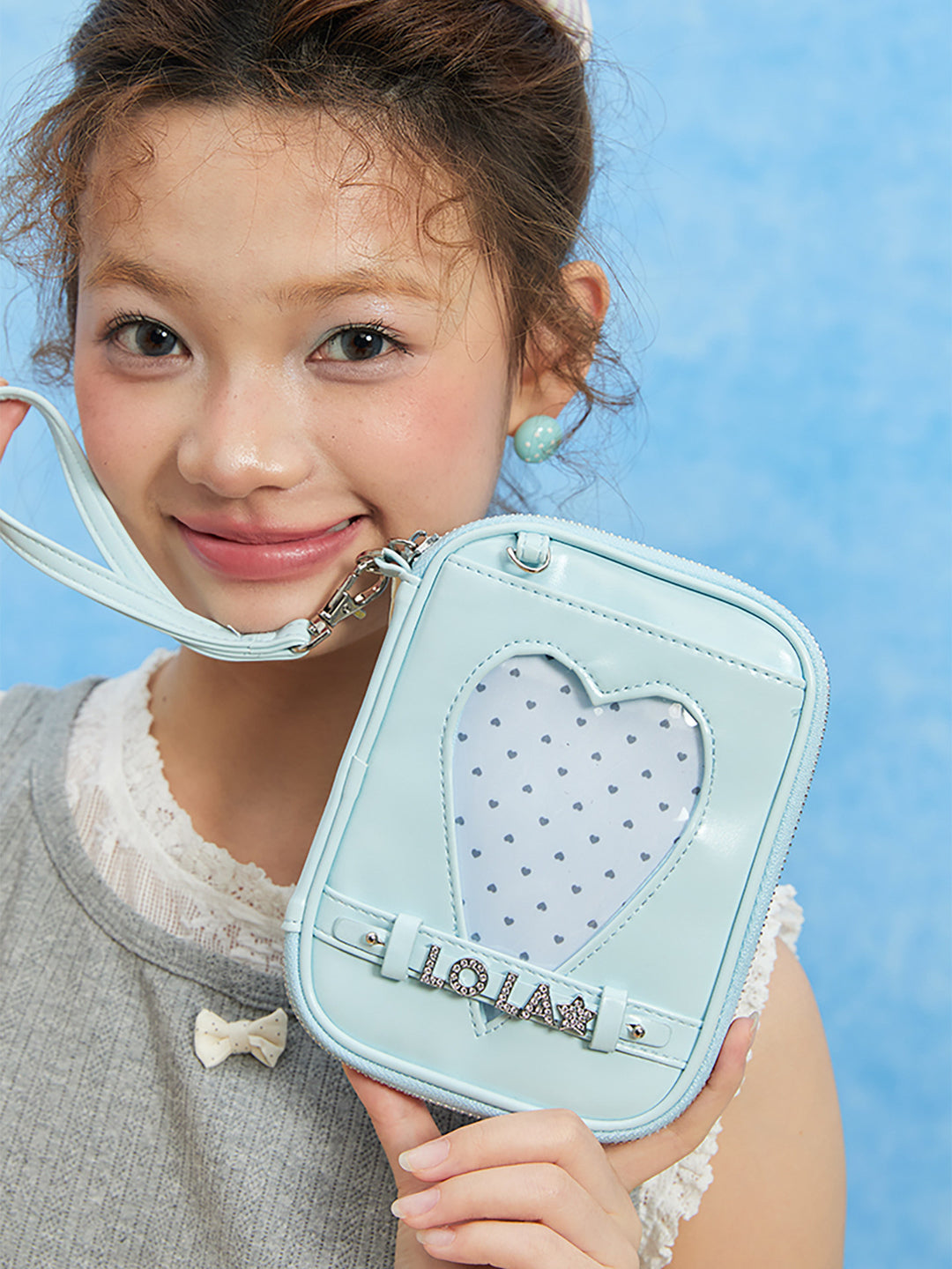 Heart Window Wristlet Card Organizer