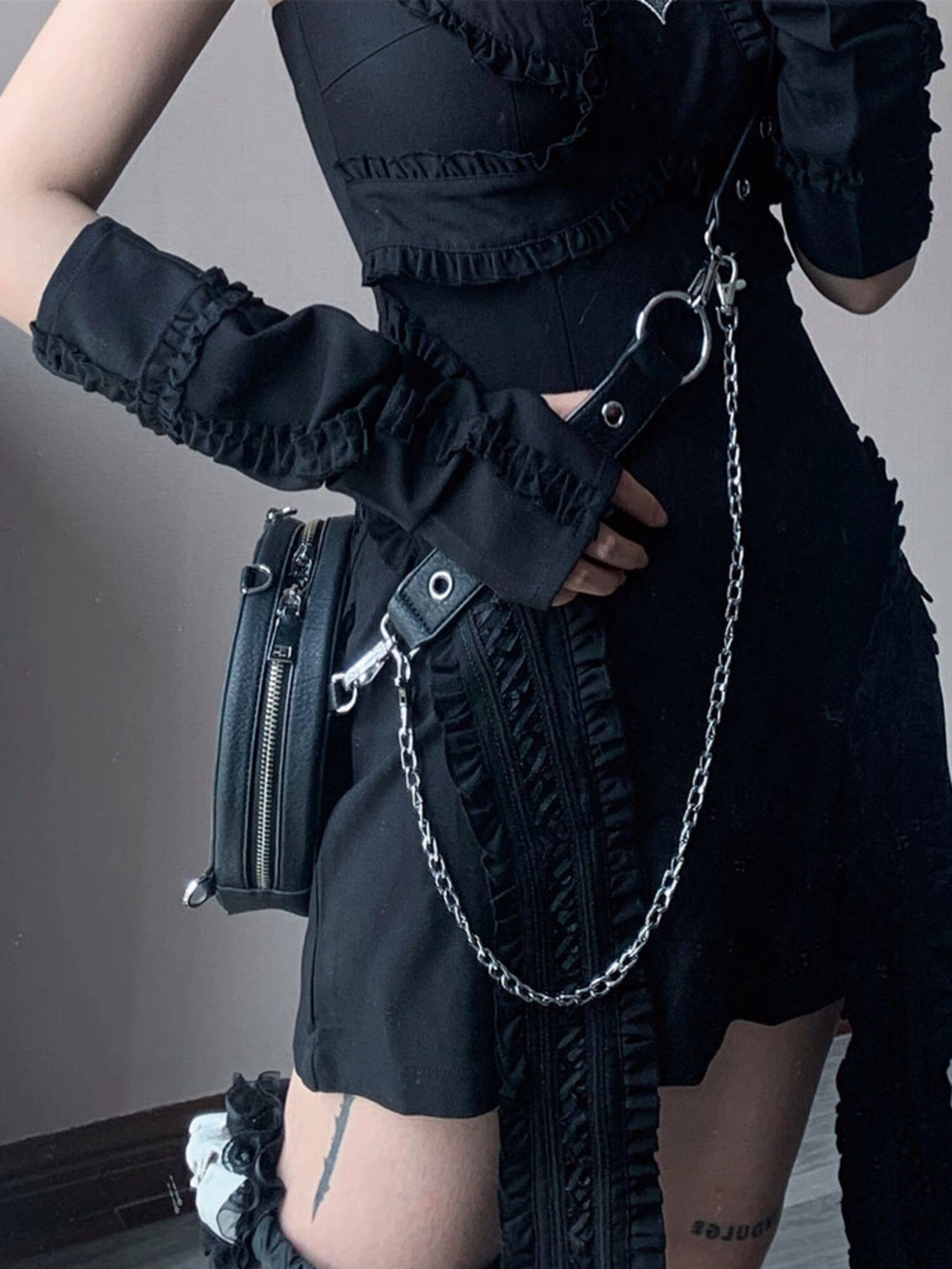 Y2K Ruffle Fingerless Arm Warmers
