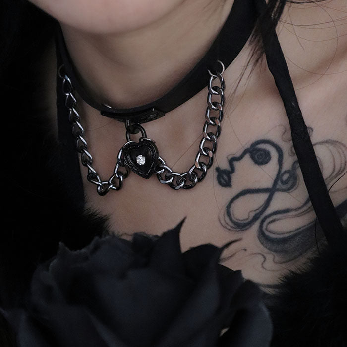 Gothic Heart Lock Chain Choker