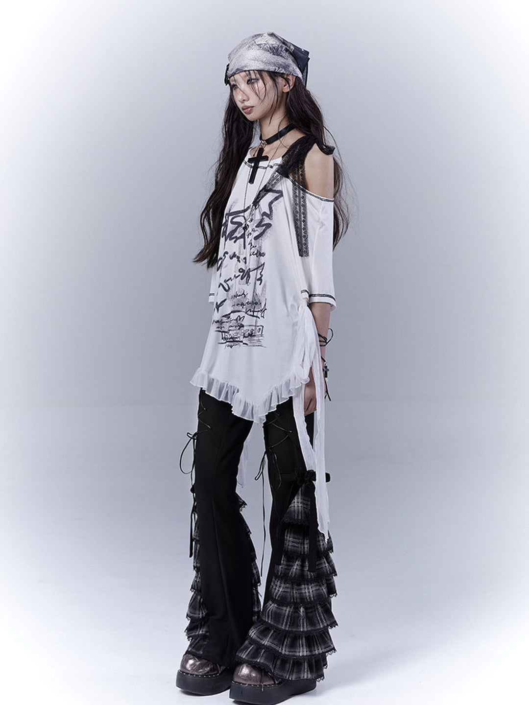 Gothic Ruffle Hem Graphic T-Shirt