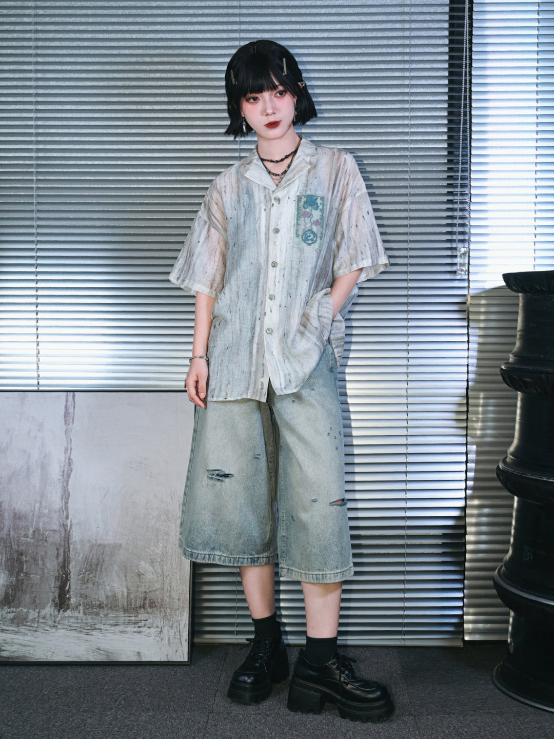 Abstract Print Embroidered Patch Short Sleeve Shirt