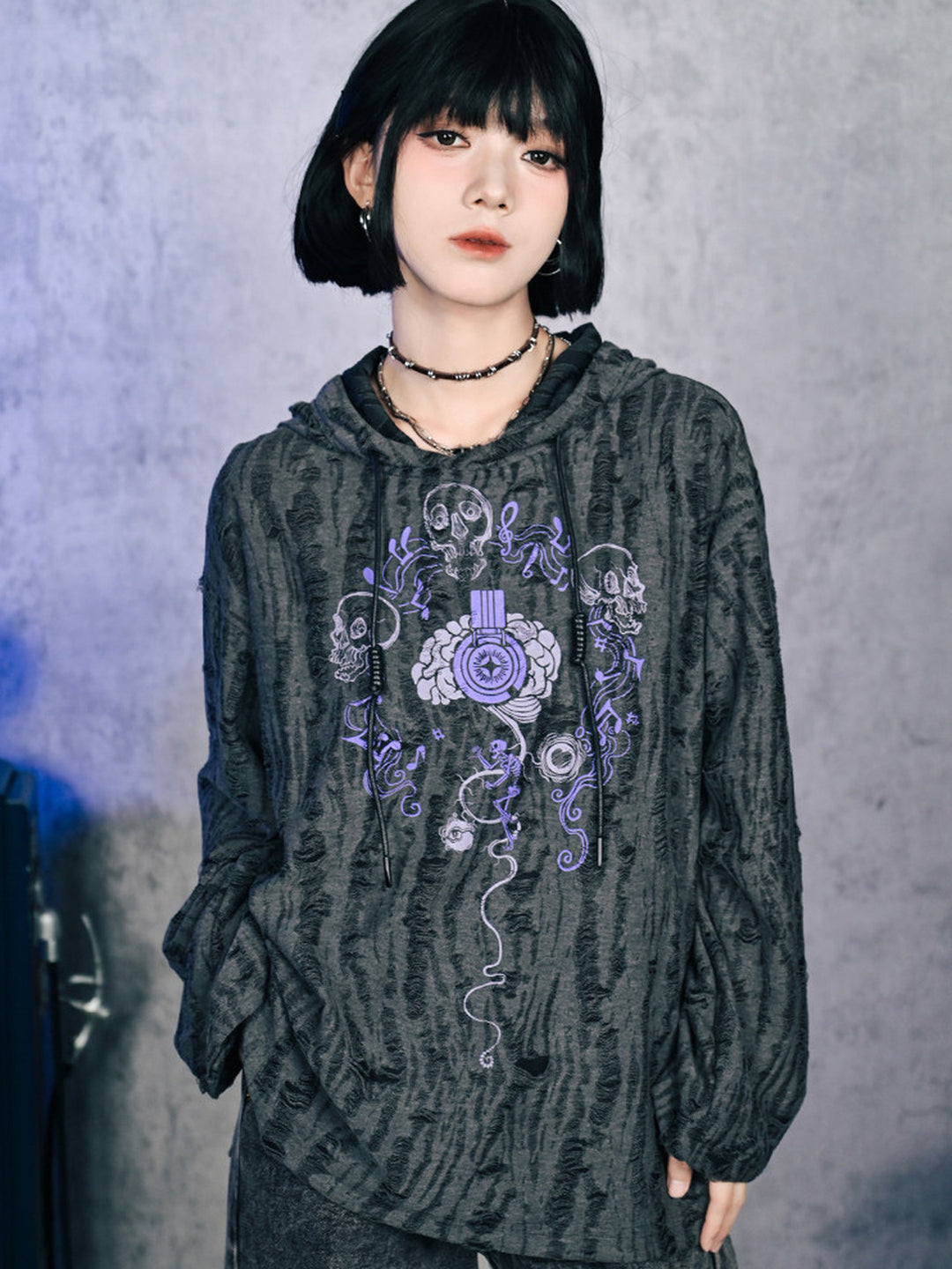 Black Distressed Skull Graphic Hoodie