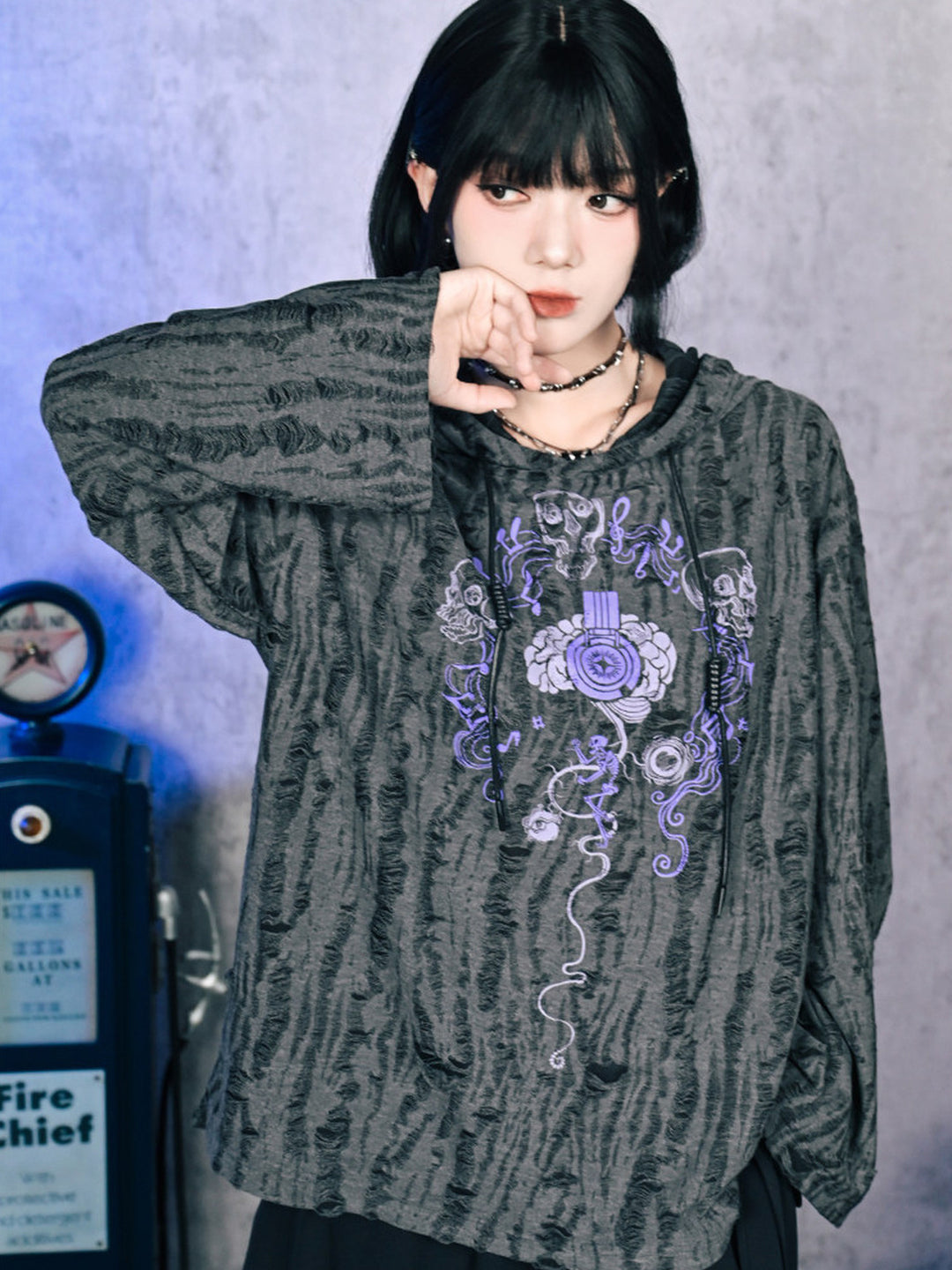 Black Distressed Skull Graphic Hoodie