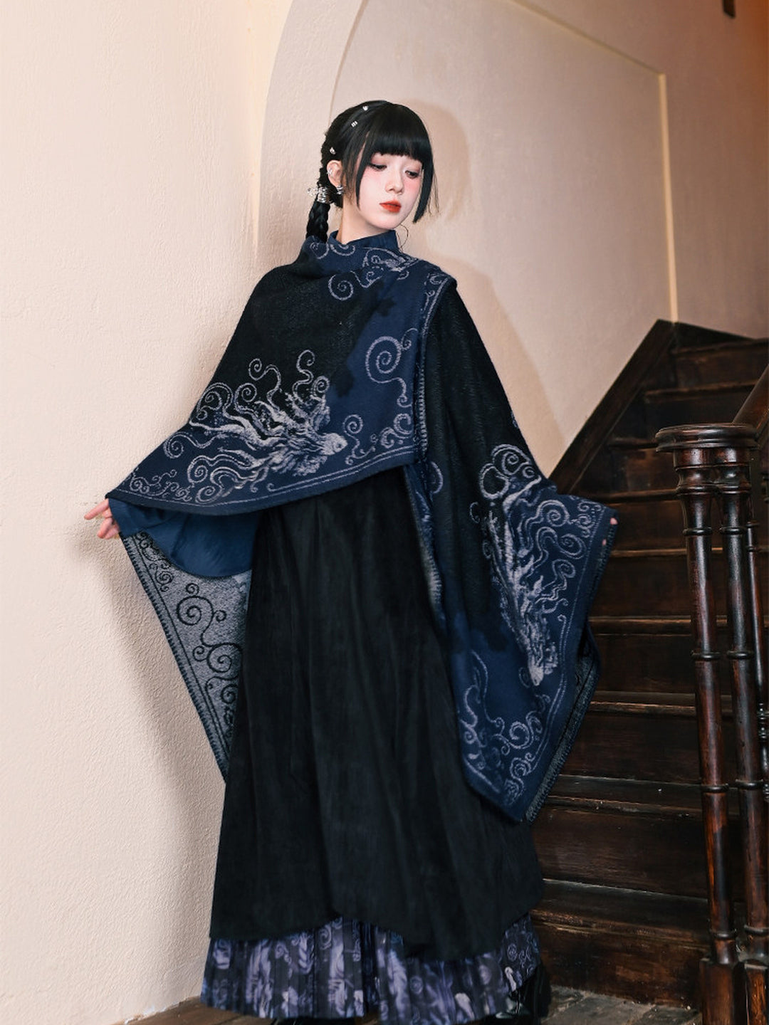 Chinese-Inspired Phoenix Jacquard Cape Shawl