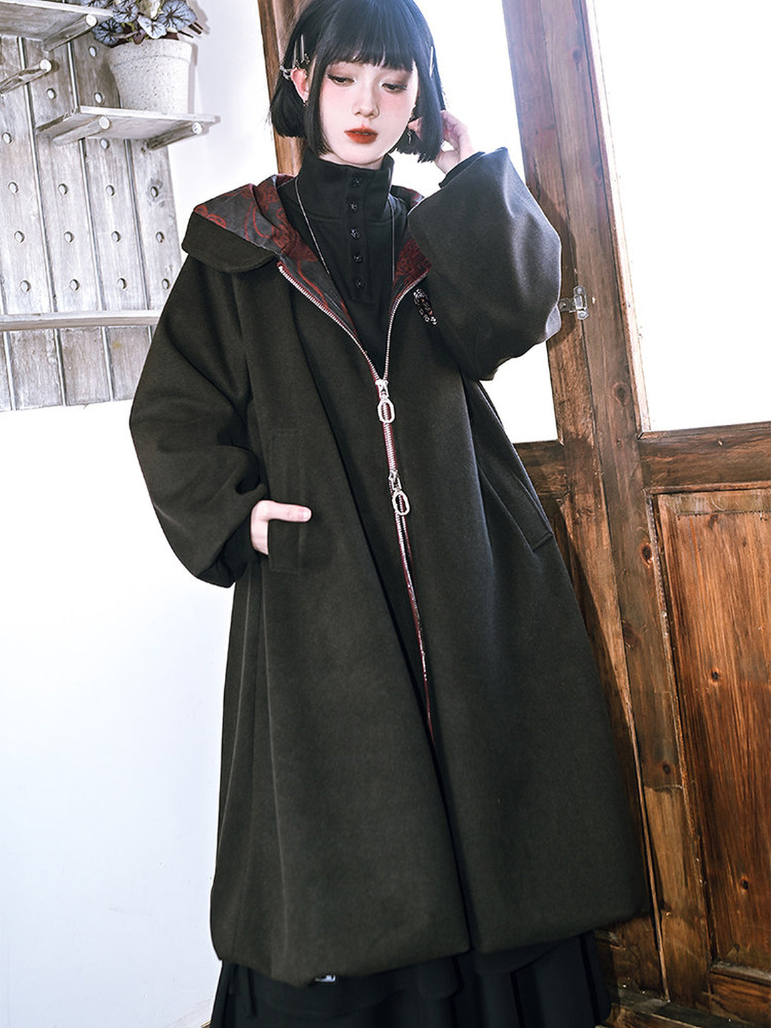 Floral Embroidered Hooded Cocoon Coat