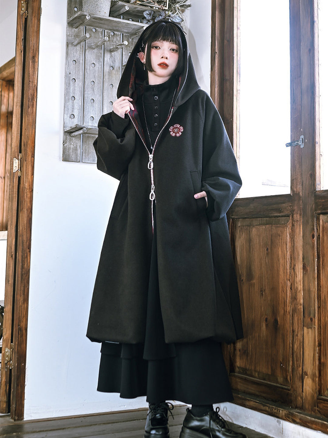 Floral Embroidered Hooded Cocoon Coat
