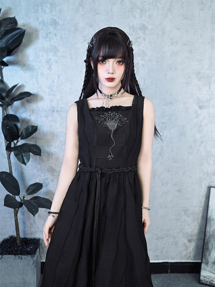 Sea Lily Embroidered Bubble Hem Maxi Dress