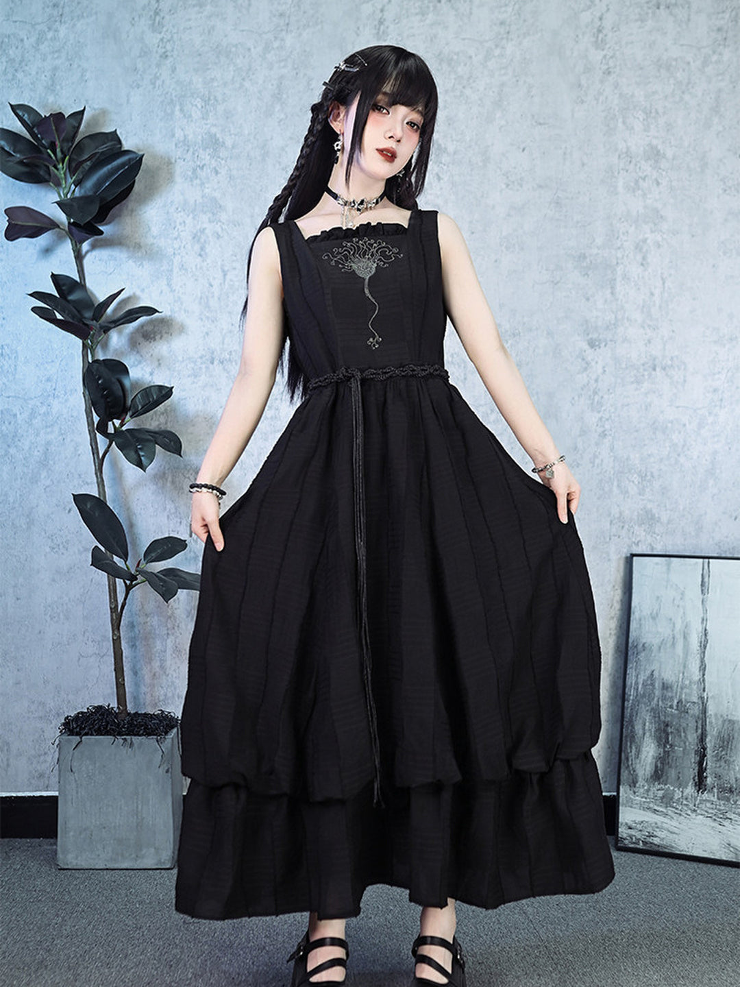 Sea Lily Embroidered Bubble Hem Maxi Dress