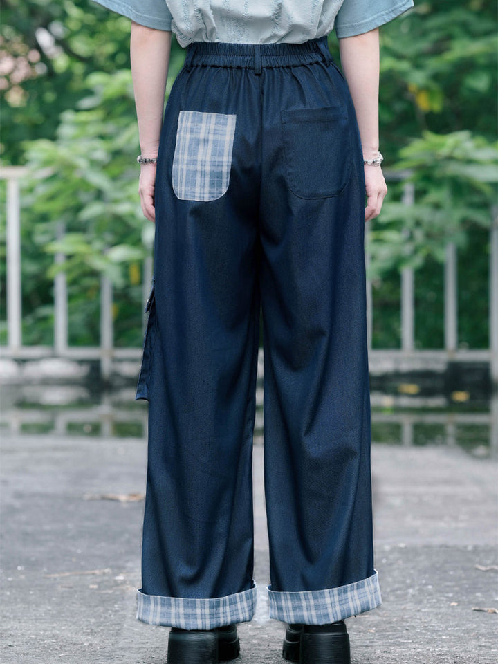 Plaid Star Appliqué Wide-Leg Cargo Pants