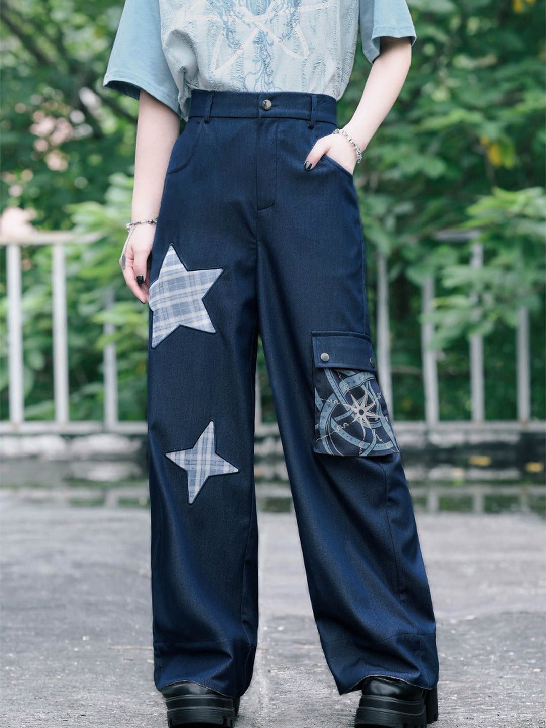 Plaid Star Appliqué Wide-Leg Cargo Pants
