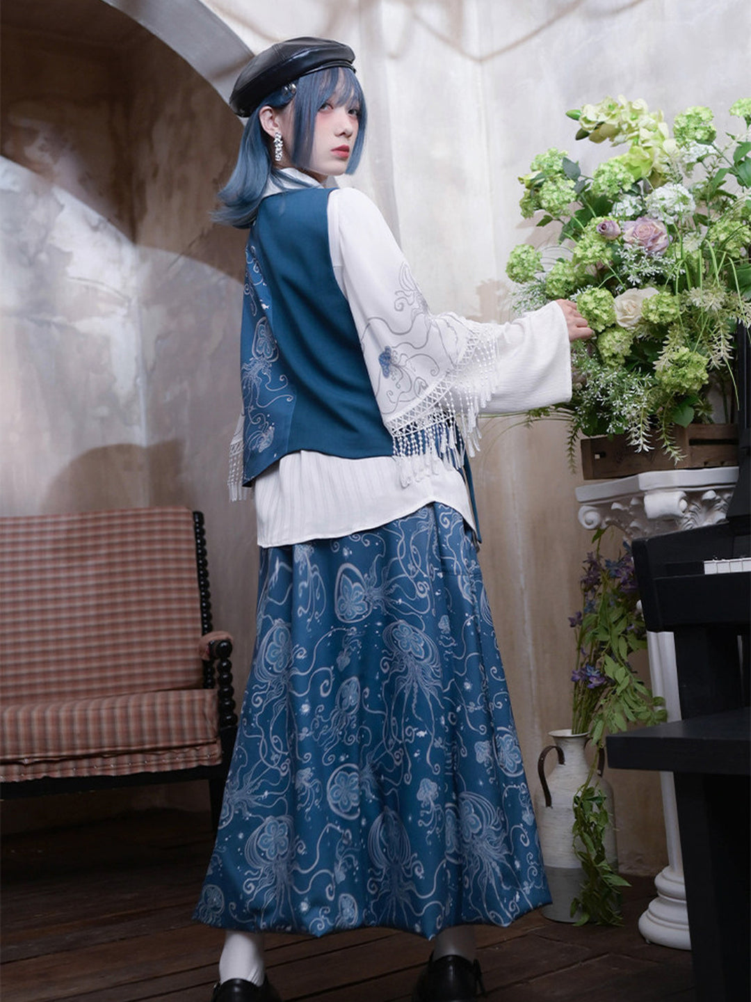 Asymmetric Jellyfish Print Tie-Waist Vest