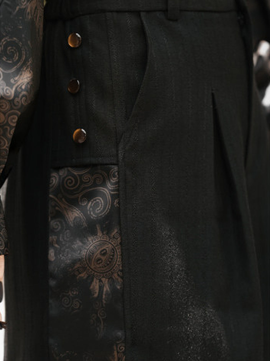 Black Mandala Print Panel Pleated Shorts