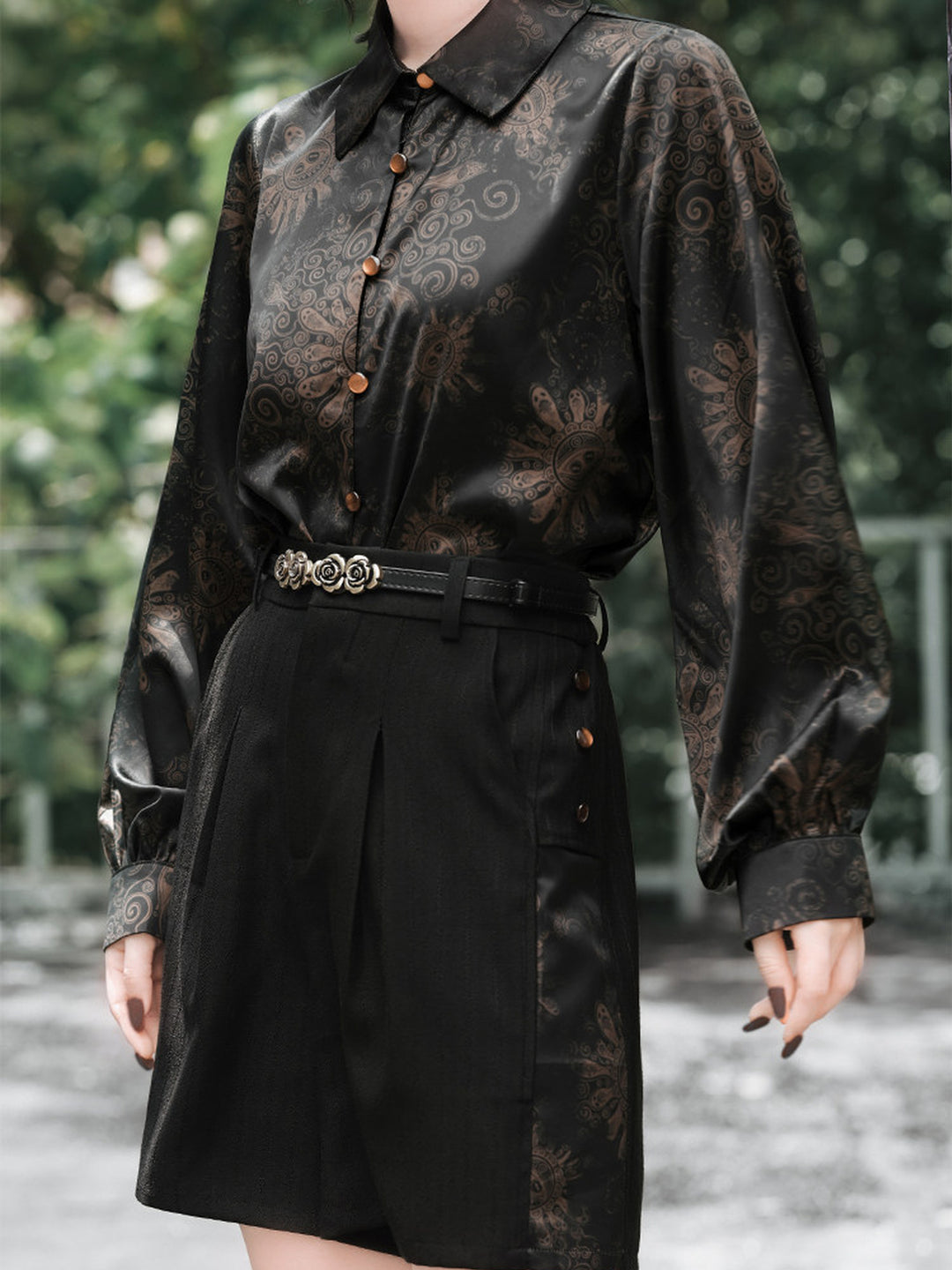 Black Mandala Print Panel Pleated Shorts