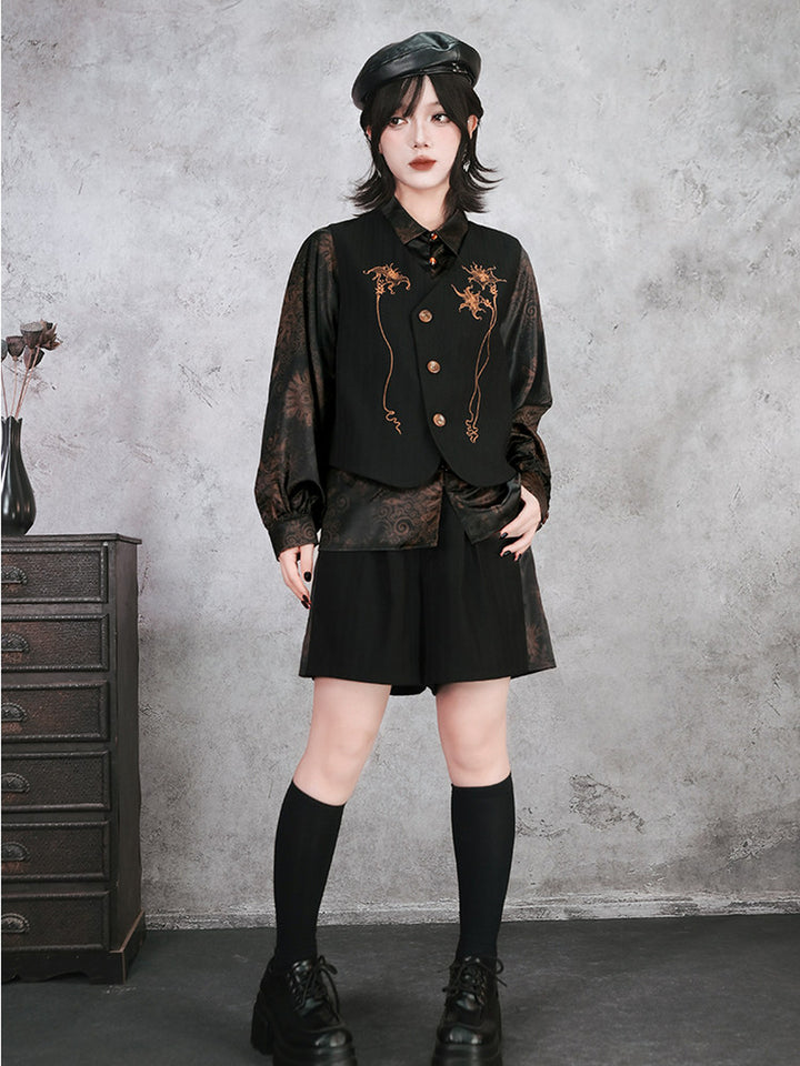 Black Mandala Print Panel Pleated Shorts