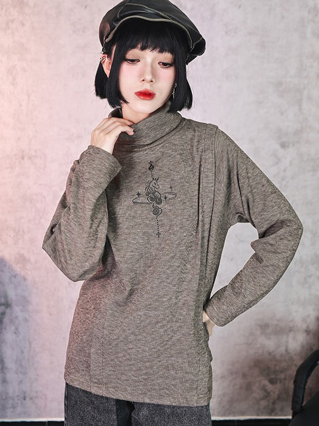 Horse Graphic Turtleneck Long-Sleeve Top