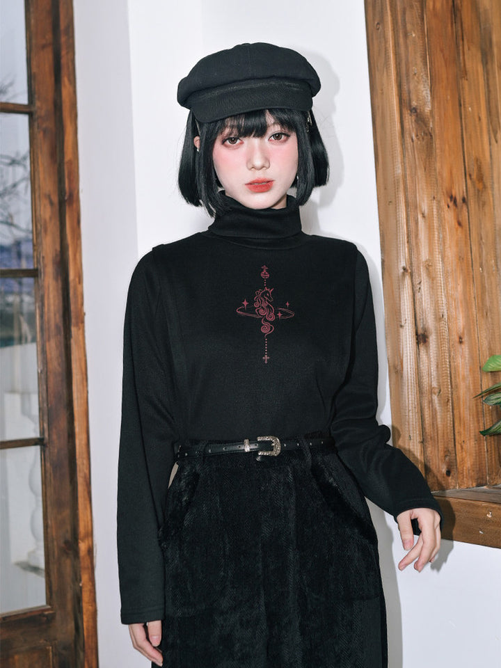 Horse Graphic Turtleneck Long-Sleeve Top