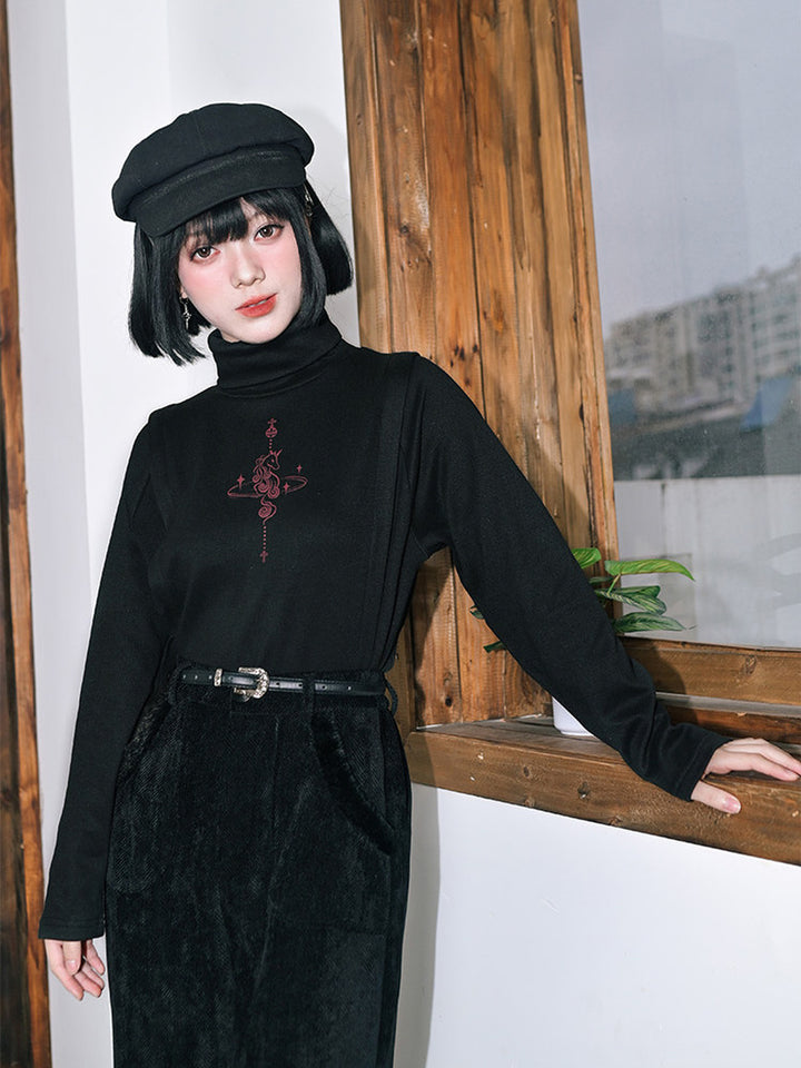 Horse Graphic Turtleneck Long-Sleeve Top