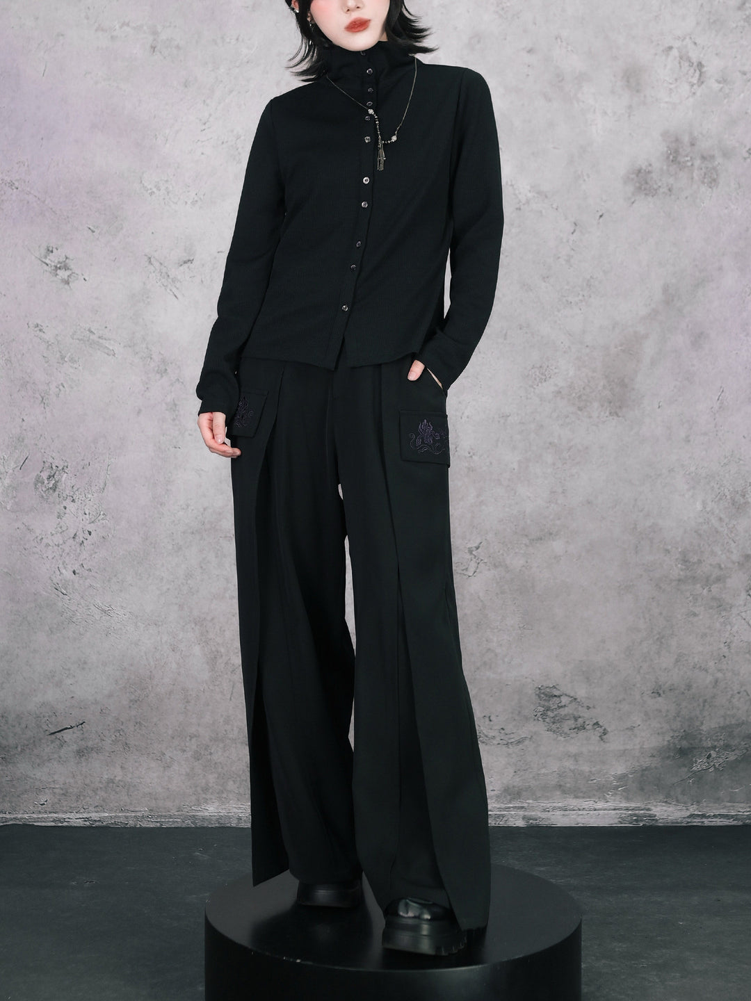 Black Iris Embroidered Flap-Pocket Wide-Leg Pants