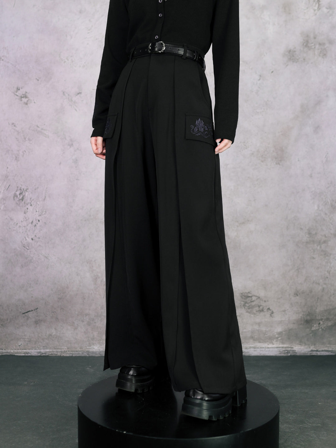 Black Iris Embroidered Flap-Pocket Wide-Leg Pants
