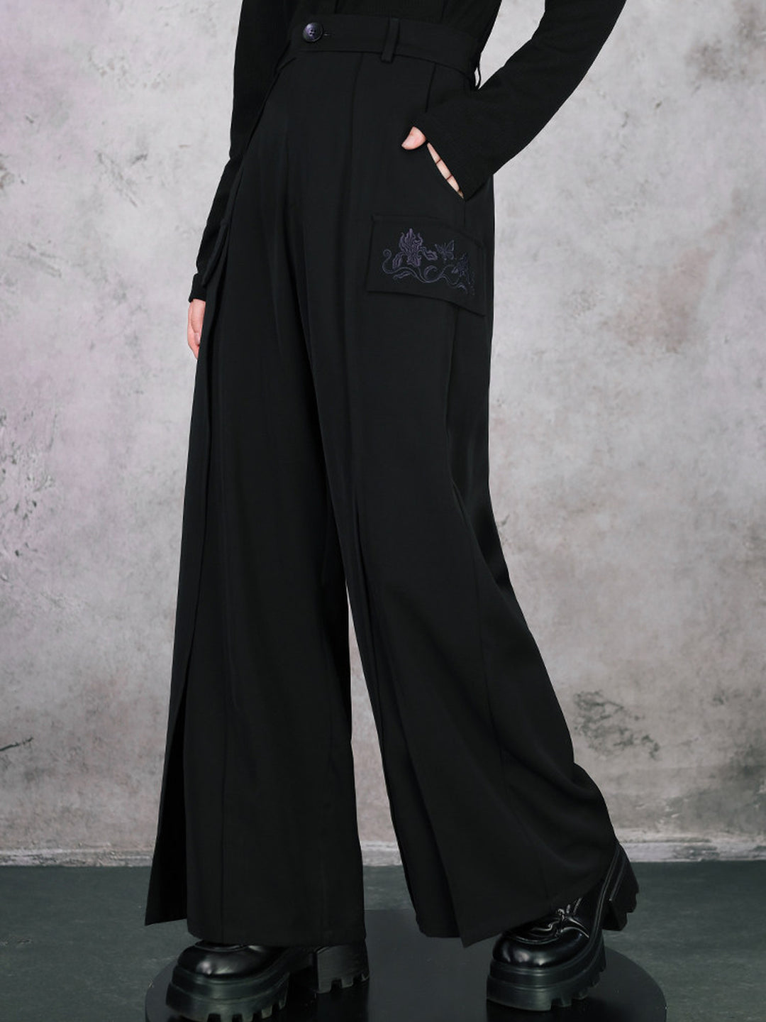 Black Iris Embroidered Flap-Pocket Wide-Leg Pants