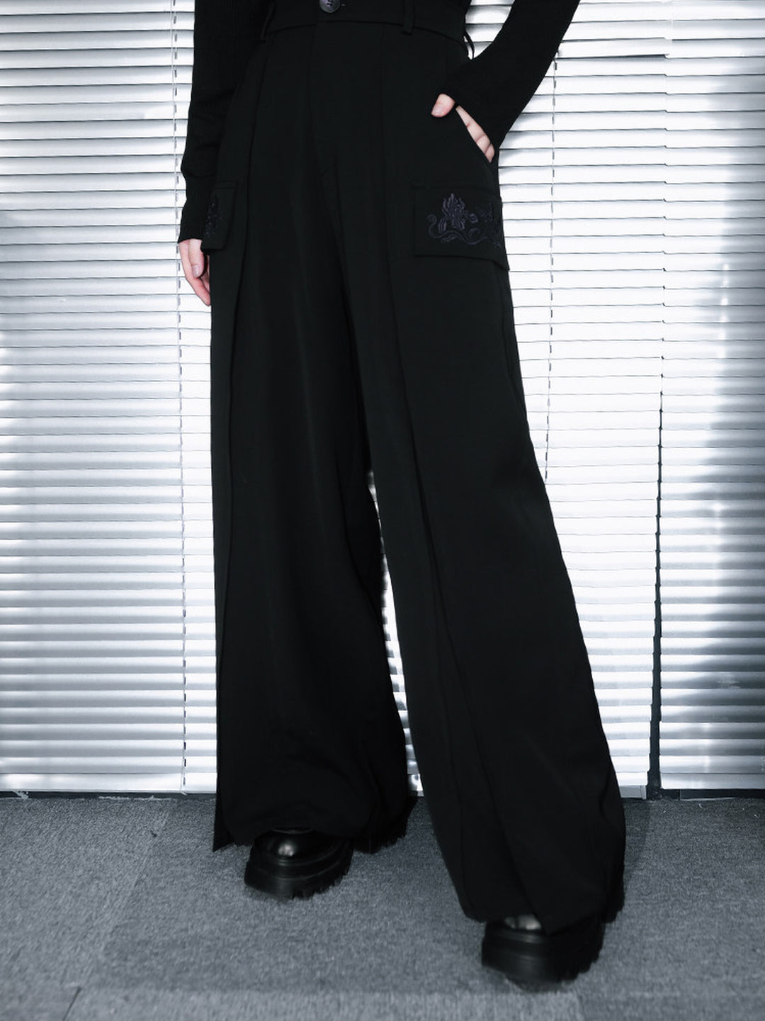 Black Iris Embroidered Flap-Pocket Wide-Leg Pants