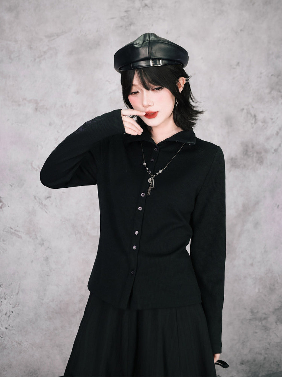 Black Iris Embroidered Convertible-Collar Knit Cardigan