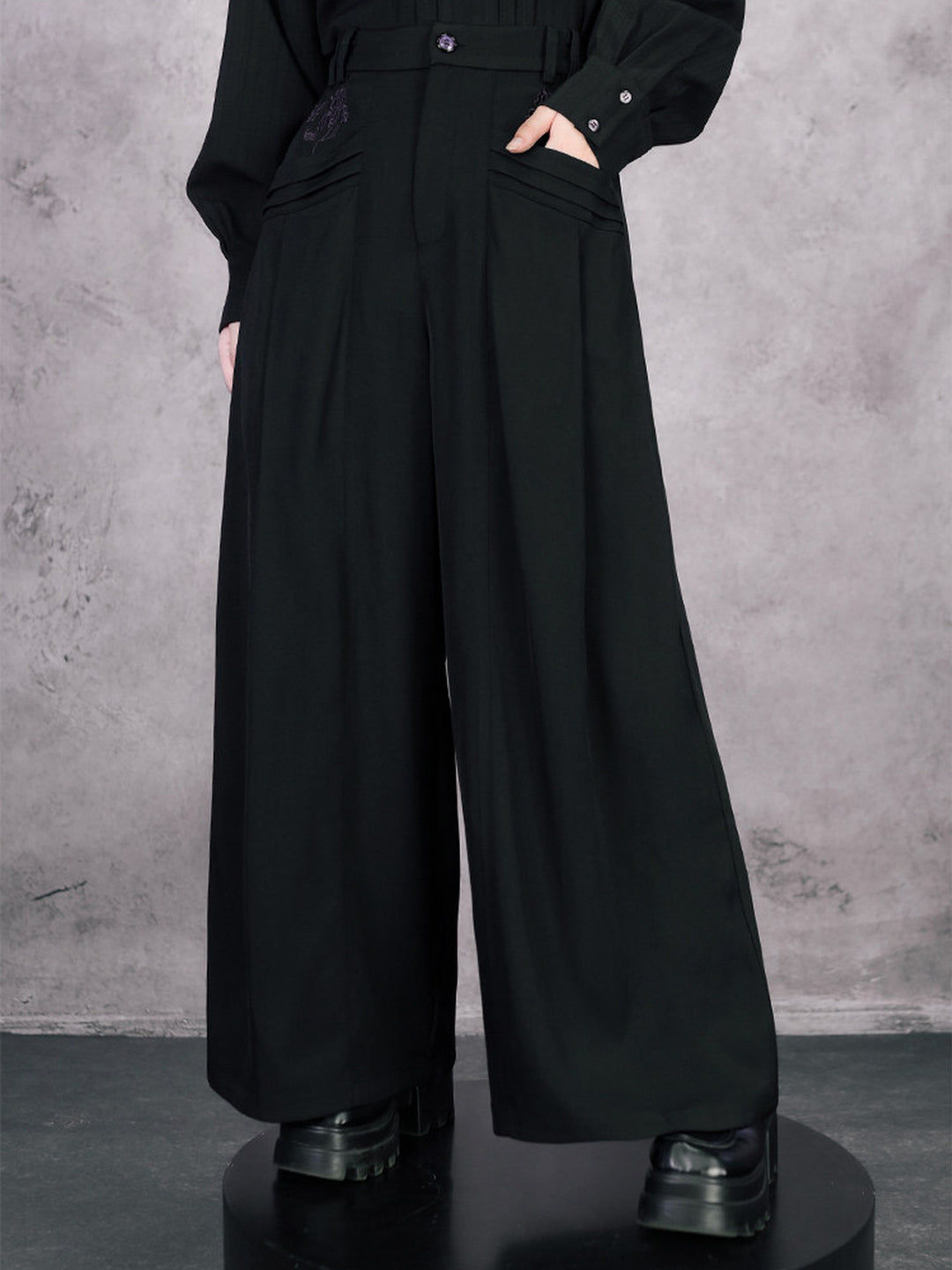 Black Iris Embroidered Paneled Wide-Leg Pants