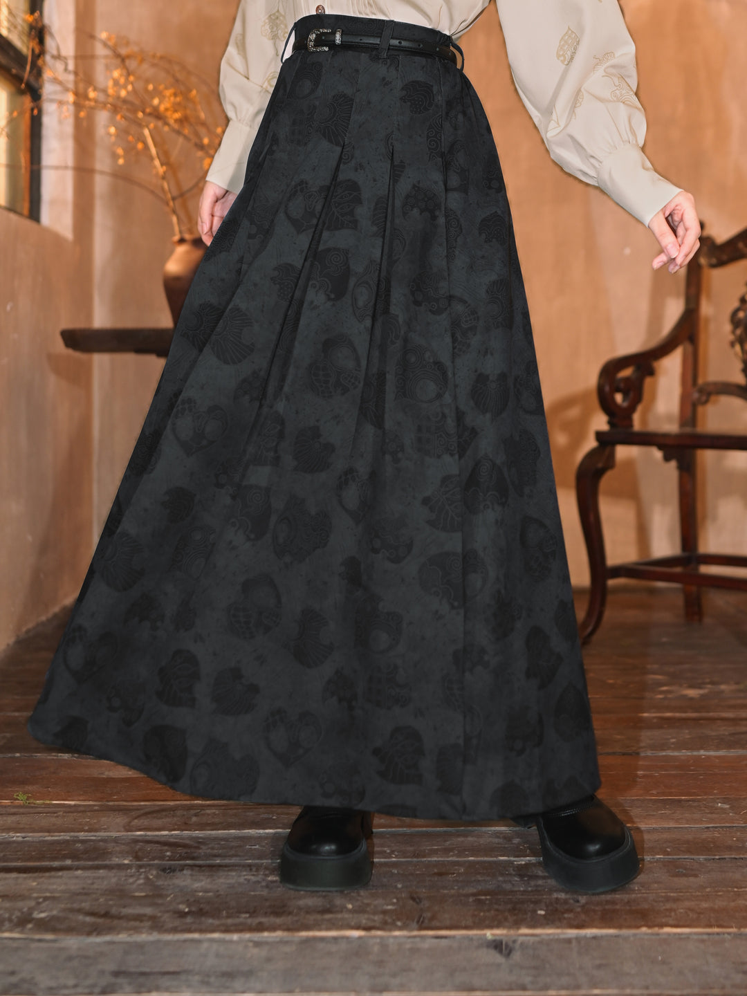 Navy Leaf Print High-Waist Pleated Maxi Skirt