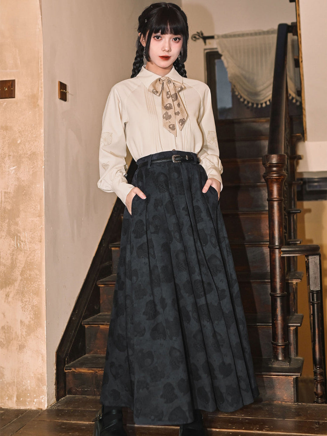 Navy Leaf Print High-Waist Pleated Maxi Skirt