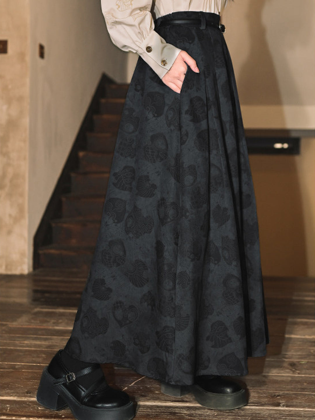 Navy Leaf Print High-Waist Pleated Maxi Skirt