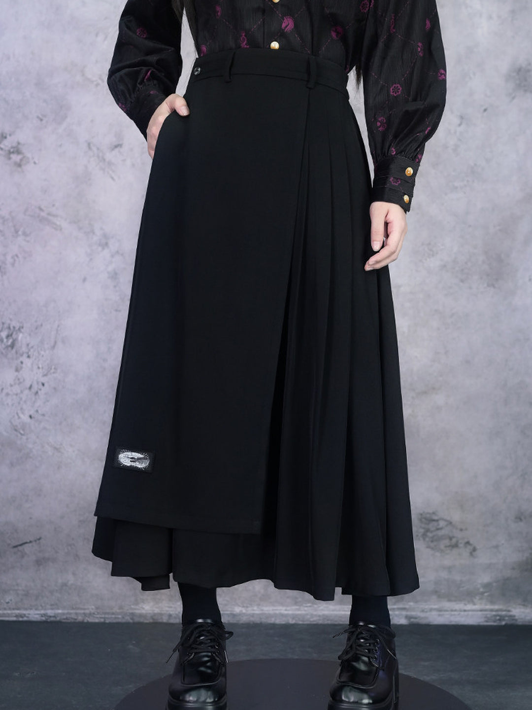 Black Whale Patch Layered Pleated Maxi Skirt